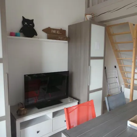 Studio 30m2 Vue Mer Et Esterel Apartment *